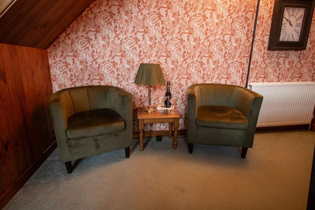 The Wheelhouse At Hewish Mill Villa Bittadon Exteriör bild